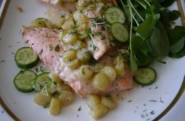 Poached Salmon in Dill Cream Sauce